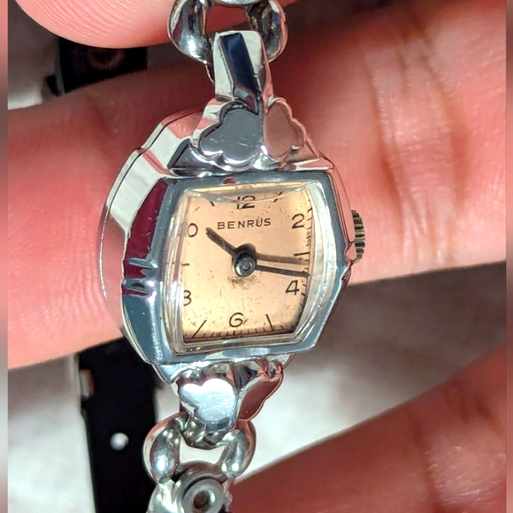 Vintage Ladies BENRUS Watch 17 Jewels Fancy Case original band…32 - Picture 1 of 10